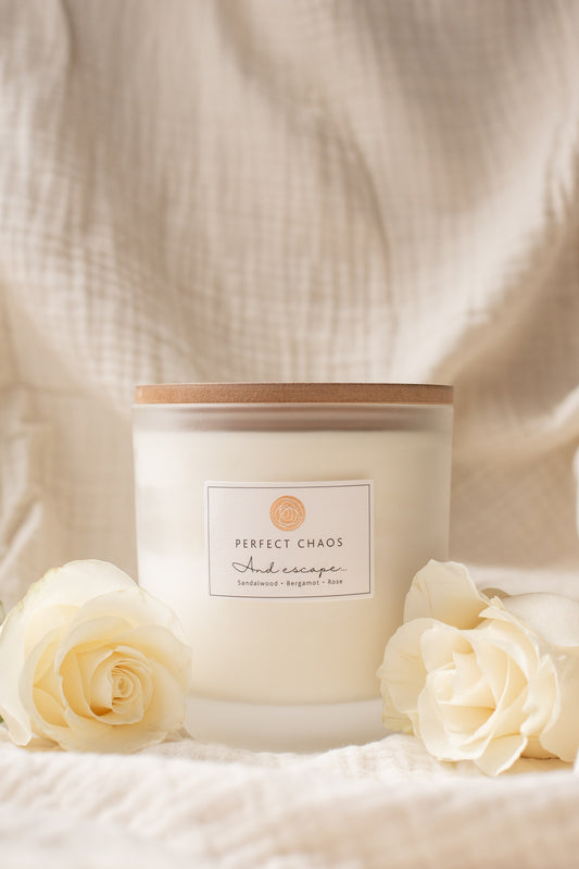 2 Wick Frosted Candle with Wooden Lid