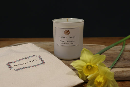 20cl White Matt And Restore Candle with Gift bag