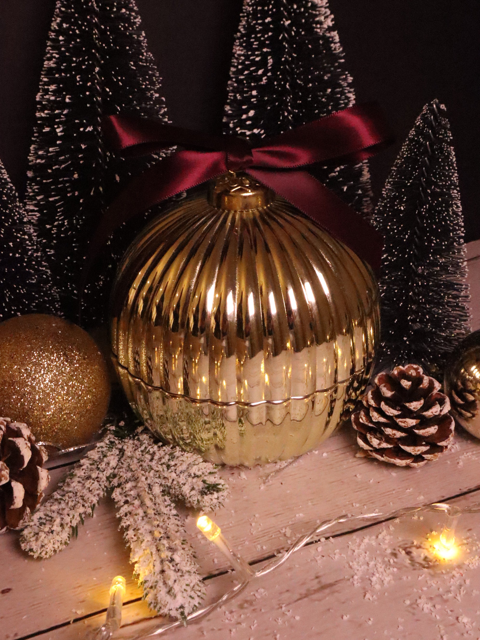 Christmas Bauble Gold - And Sparkle