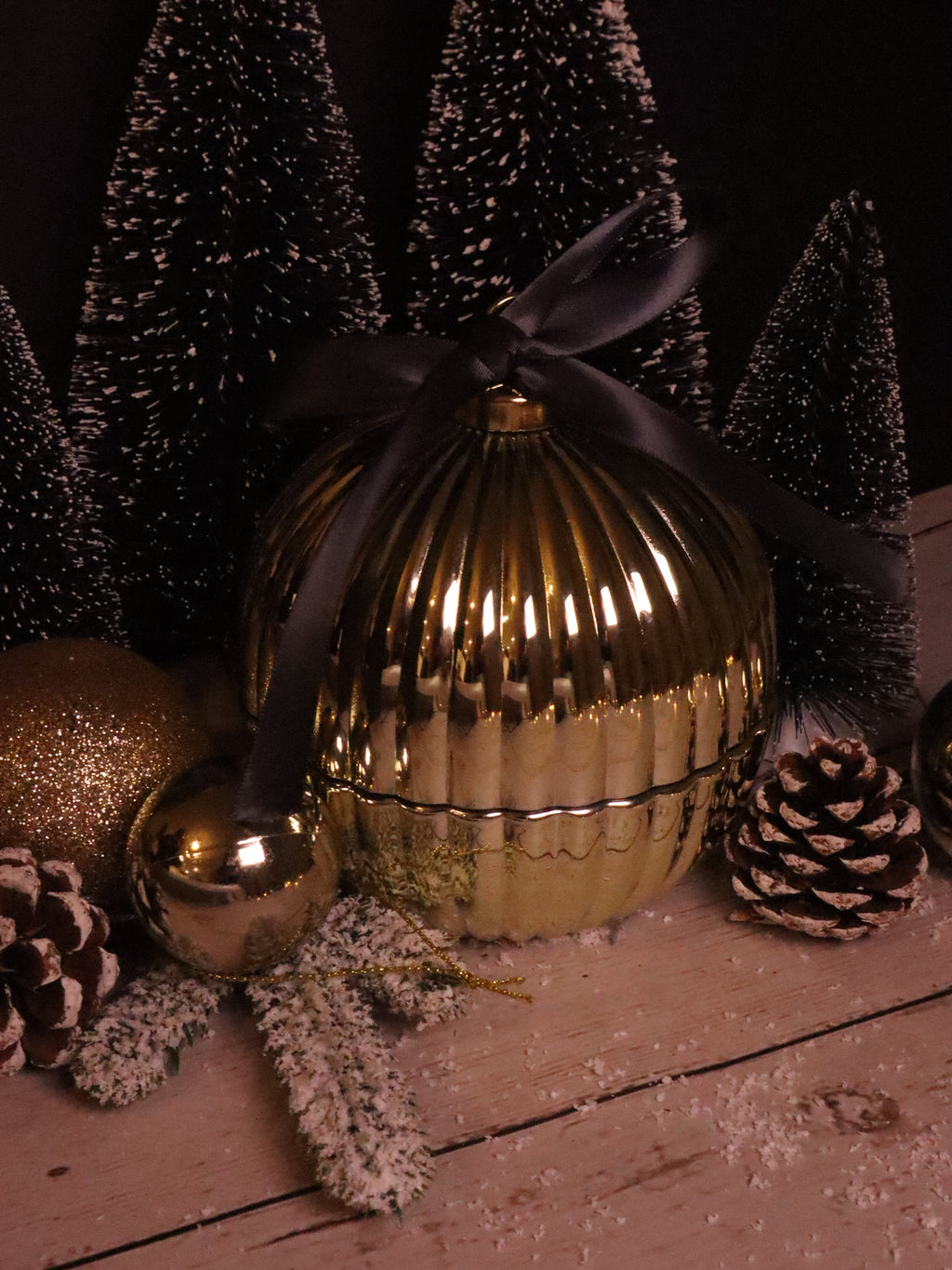 Christmas Bauble Gold - And Sparkle