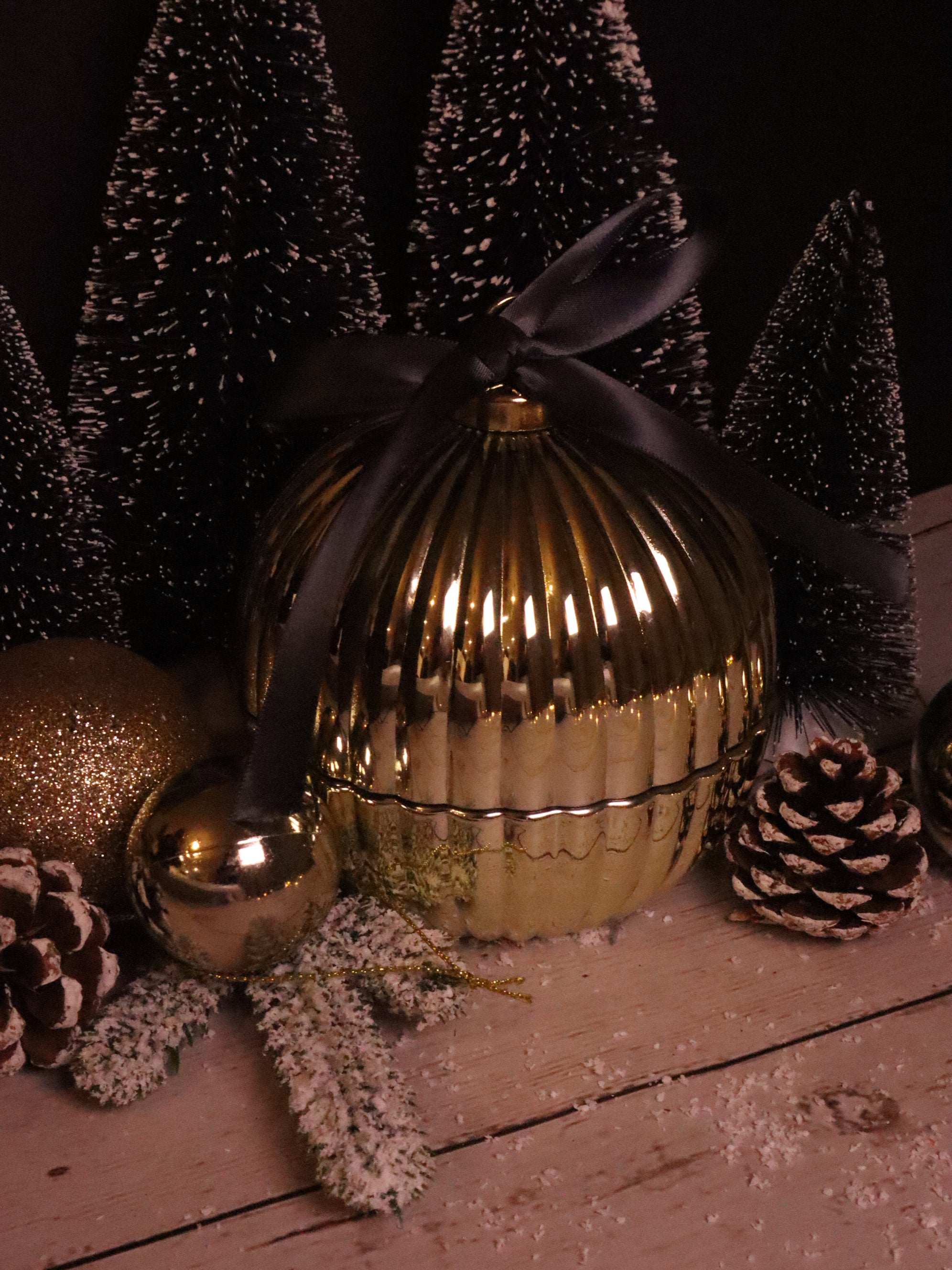 Christmas Bauble Gold - And Sparkle